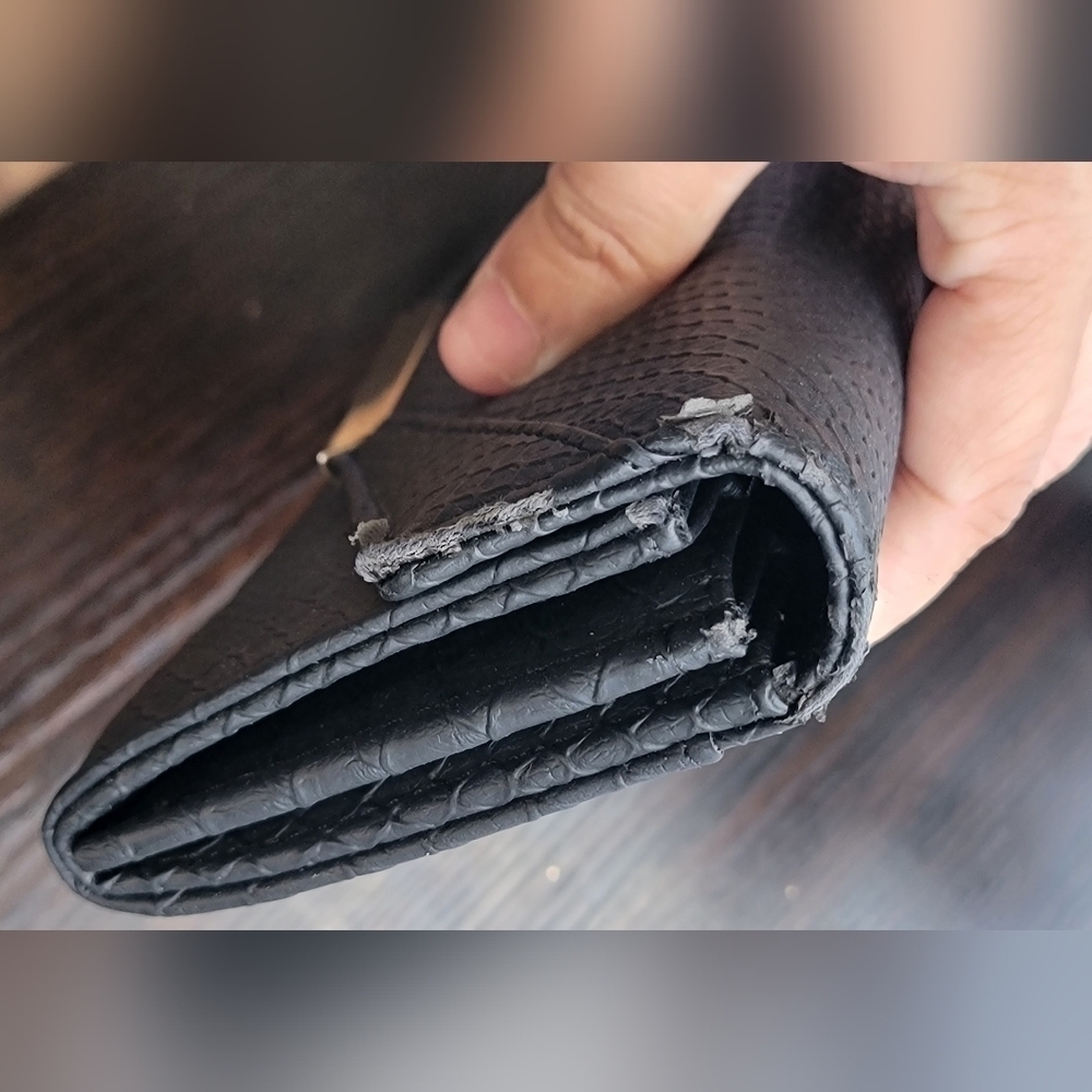 Black Wallet - Picture 8 of 8